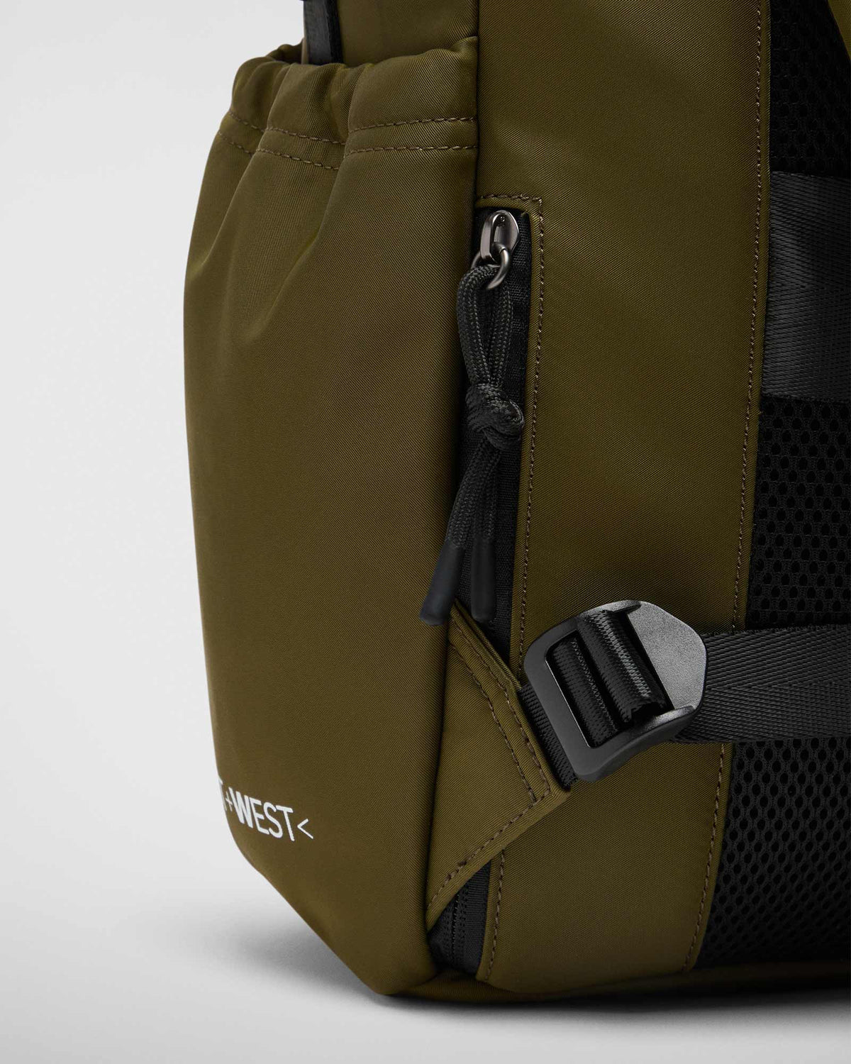 East-West Backpack 18L - Dark Green