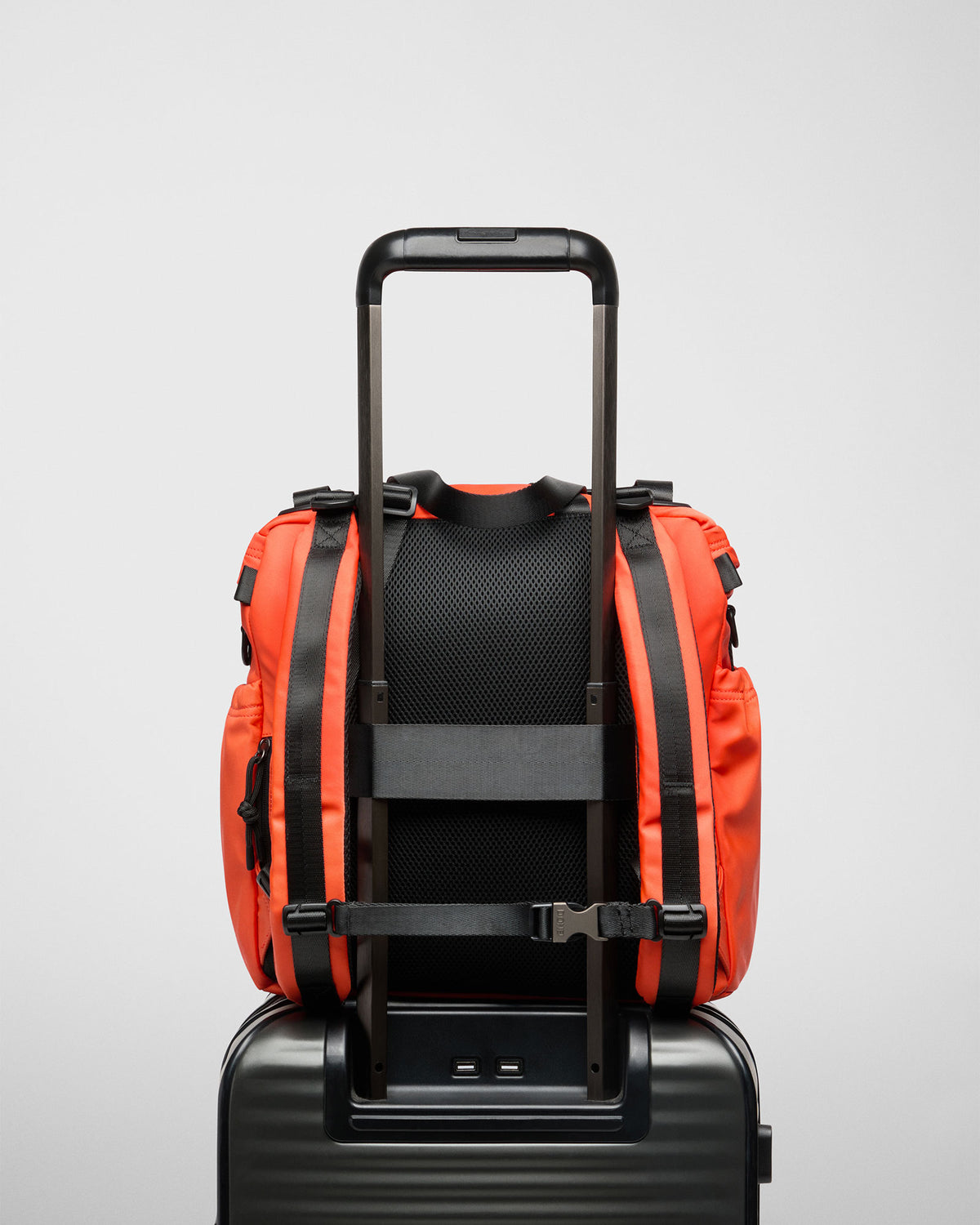 East-West Backpack 20L - Orange